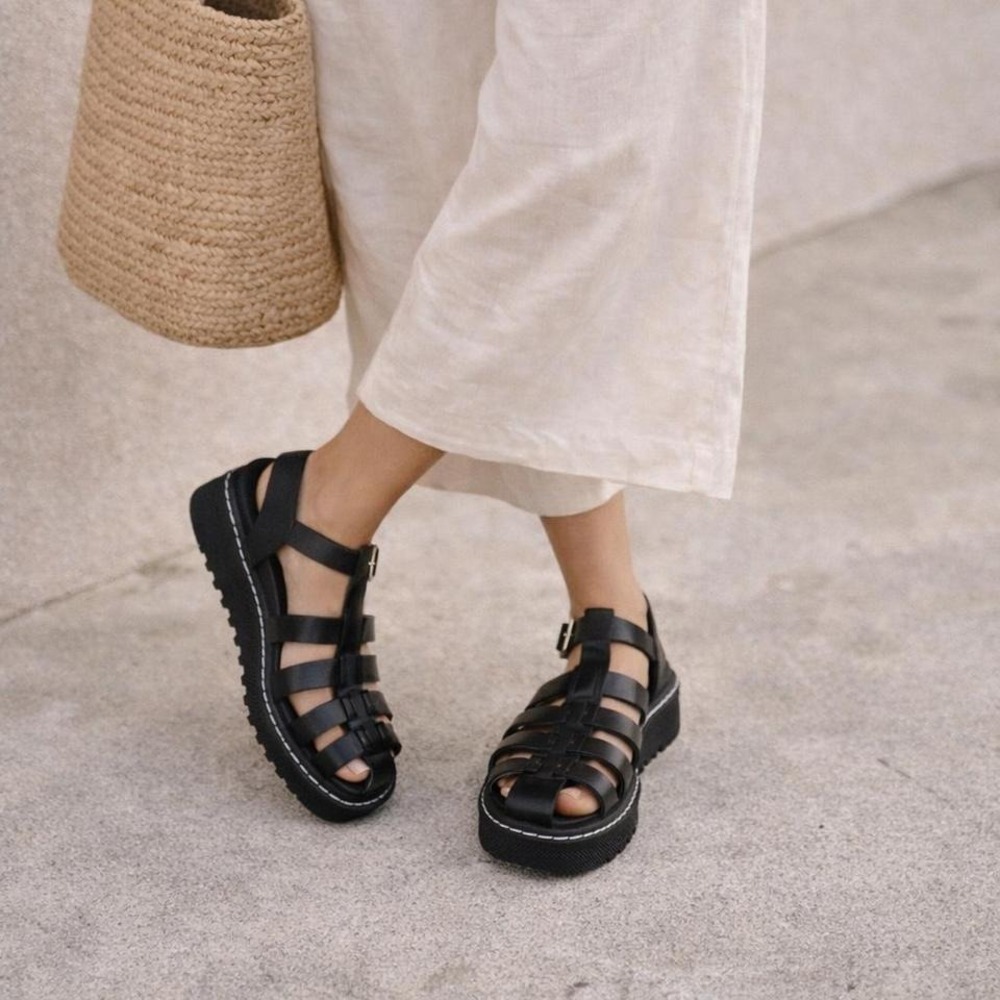 torrid Black Strappy Platform Fisherman Sandals